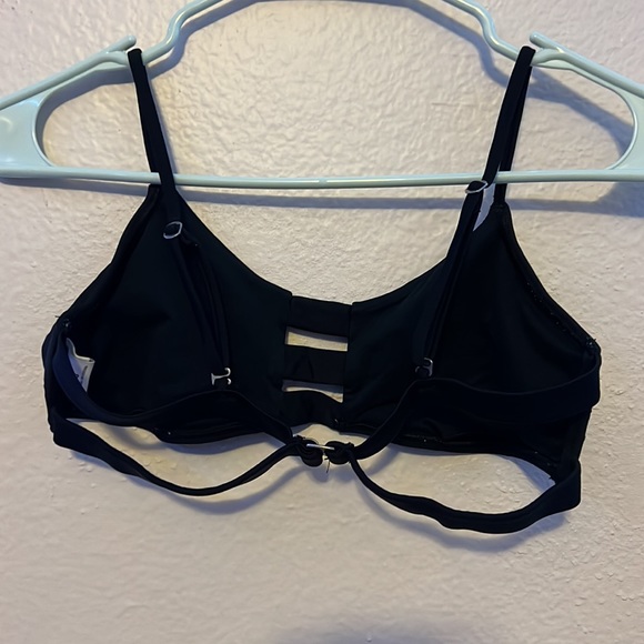 Swim top - Picture 3 of 4